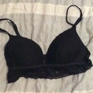 Pink Victoria’s Secret lace lightly lined bra